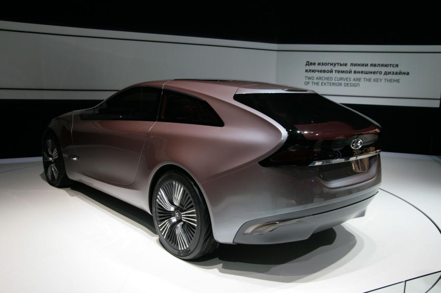  Hyundai i-oniq Concept 2012 года  (фото 22 из 65)